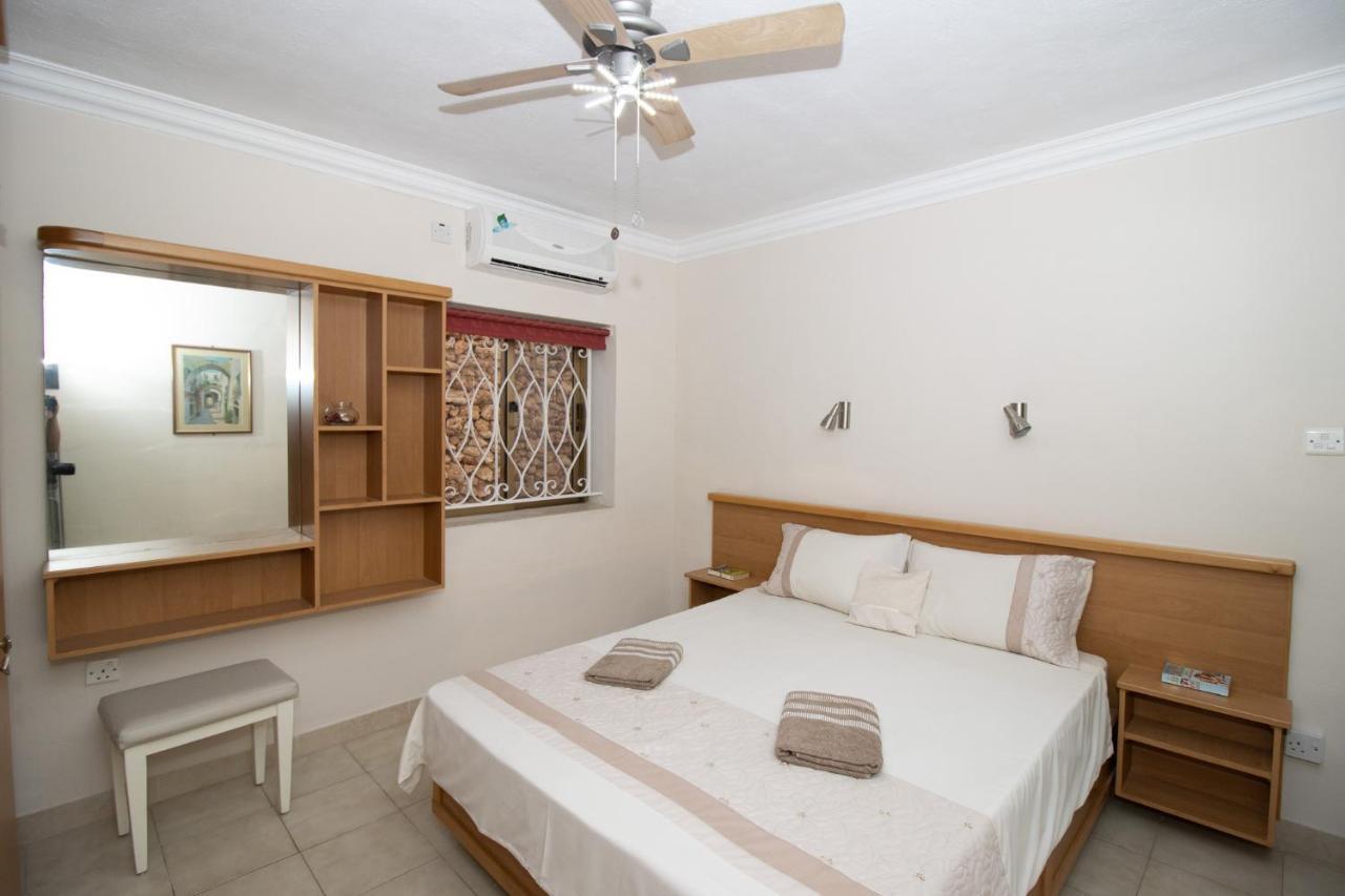 Tranquil Villa Apartments Units Mellieha Bagian luar foto
