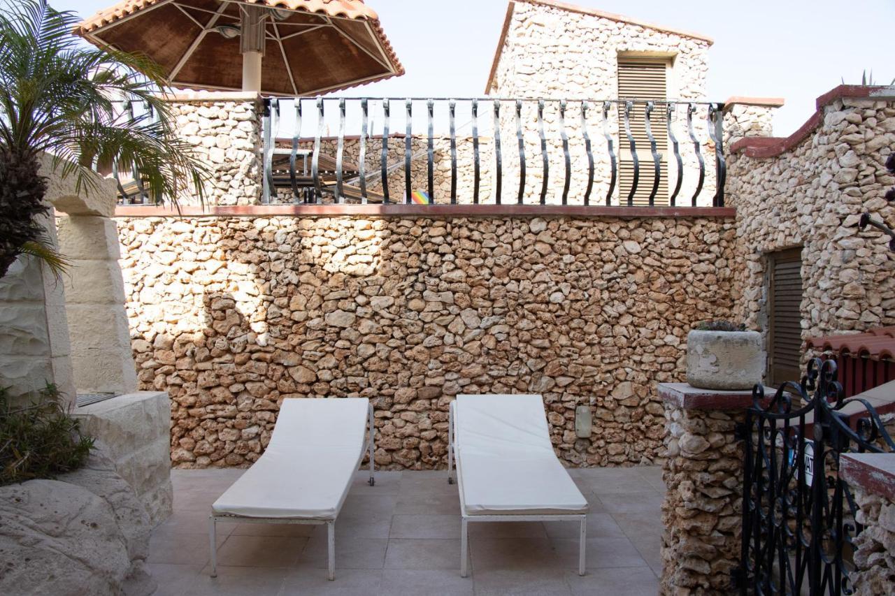 Tranquil Villa Apartments Units Mellieha Bagian luar foto