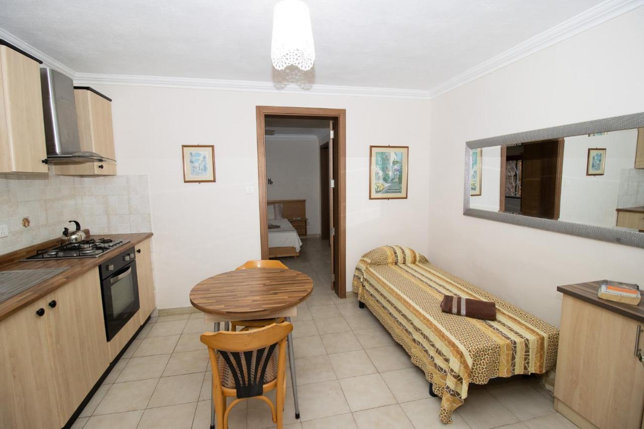 Tranquil Villa Apartments Units Mellieha Bagian luar foto