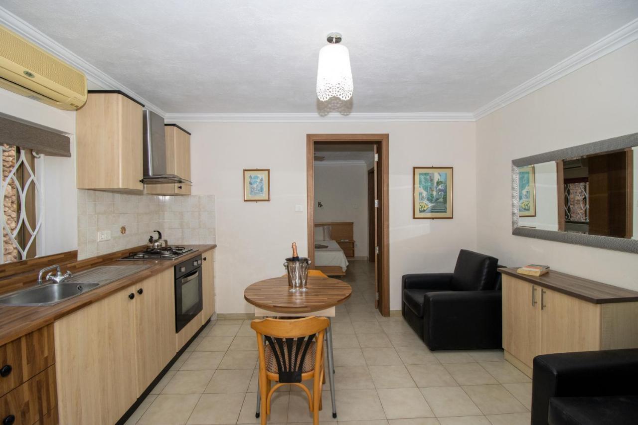 Tranquil Villa Apartments Units Mellieha Bagian luar foto